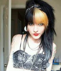 Pin By Laura Rochon Massicotte On Alternative Hairstyles Alternative Hair Goth Hair Hair Styles