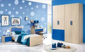 The Bedrooms Of These Uber Stylish Kids Are Lessons In Good Taste Colorful Creative Blue Bedroom Design Cool Kids Bedrooms Traditional Bedroom Furniture Sets