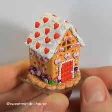 Miniature Gingerbread House Video Topferhandwerk Fimo Kunsthandwerk Lebkuchenhaus