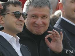 Заява про відставку арсена авакова з'явилася на сайті мвс наприкінці робочого дня 13 липня. 8krpshpivpvzym