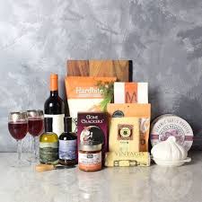 Gourmet Baskets Boston In 2020 Corporate Gift Baskets Chocolate Gifts Basket Get Well Gift Baskets