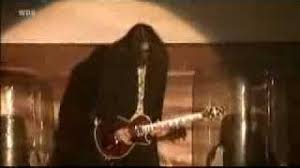 They were fierce, they were scary. Better Von Guns N Roses Laut De Song