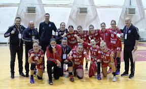 Mâine, debutează în liga campionilor la handbal feminin csm bucurești și scm râmnicu vâlcea. Csm BucureÈ™ti Scm Rm Valcea È™i Gloria BistriÈ›a Echipele Cu Maximum De Puncte In Liga Florilor Hc ZalÄƒu A Produs Surpriza Zilei La Sf Gheorghe Rezultatele Complete In Etapa A 3 A