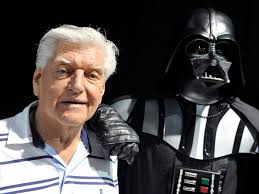 Morre Dave Prowse, ator que viveu o vilão Darth Vader na saga 'Star Wars'