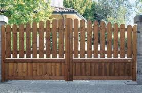 Immagine Correlata Portoes De Madeira Cercas Portas De Madeira