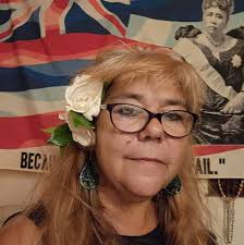 My heart is so heavy right now. Nina, in the grey, the one I have my hand  on, has passed away. I ￼Love her so much. 🥹❤️😇 #highschoolsweetheart ❤️  Condolences to the