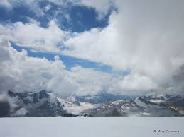 Există trei manifestări ale districtului vulcanismul: Jurnal De Caucaz Spre Elbrus 3 Prima Data Pe Ghetari Si Emotia Dinaintea Varfului Razvan Pascu
