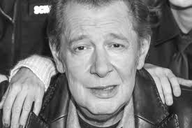 Kleine haie, fette fische (440) prominenter gast beim großstadtrevier: Jan Fedder Der Schauspieler Ist Mit 64 Jahren Gestorben Gala De