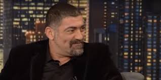 Ο μιχάλης ιατρόπουλος πέταξε με αλεξίπτωτο πλαγιάς για να πει «σ' αγαπώ» στη σύντροφό του. Mixalhs Iatropoylos Ti Apokalyptei Gia Ton Xwrismo Toy Kai Thn Nea Toy Sxesh Vid Pagenews Gr