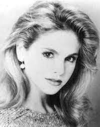 Carolyn Timmins's Instagram, Twitter & Facebook