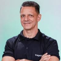 400+ perfis com “Zuba”