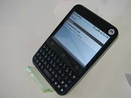 Motorola Charm with Android 2.1 ...