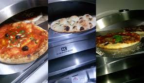 Cuocete la pizza sul pavimento del forno per almeno 10 minuti; Porta Il Forno Delle Pizze A Casa Tua Fare Il Pizzaiolo Foxchef Essentials