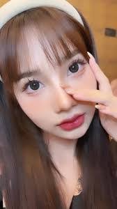 Katy Gregory's Instagram, Twitter & Facebook