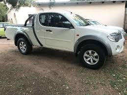 2008 Mitsubishi Triton Club Cab 2 5 Di D Mitsubishi Cab Suv