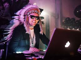 Dann sollten sie ihre hochzeitsfeier mit einem professionellen dj in hamburg und umgebung feiern. Dj Hamburg Hochzeiten Firmenfeiern Messeparty Geburtstage