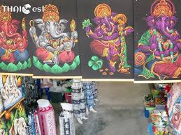 Chatuchak weekend market thailand best place to buy souvenirs, gift items, and other unique handicraft local thai products sell so cheap to expensive one. 37 Best Souvenirs And Gifts To Buy In Thailand Thaiest