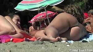 Maíra fez sucesso entre os bombeiros na praia da barra da tijuca, no rio de. Mulheres Nuas Flagradas Peladinhas Na Praia Porno Prive Xxx Video Porno Xvideos E Videos De Sexo
