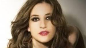 Bec: "Mi ilusión es cantar con el gran Raphael"