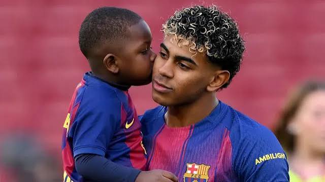 Meet Lamine Yamal's Brother Keyne, the 3-Year-Old Winning Over World Cup Fans - Yahoo Sports