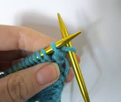 How to cast off in knit stitch. Suspended Bind Off Tutorial Your New Favorite Elastic Bind Off Allfreeknitting Com
