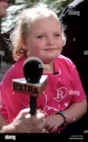 Alana thompson honey boo boo and mother hi-res stock photography and images 