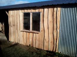 Bardage Vertical En Planches Non Delignees Arbosylva Artisanat Bois Et Sylviculture Alternative Bardage Bardage Bois Vertical Bardage Maison