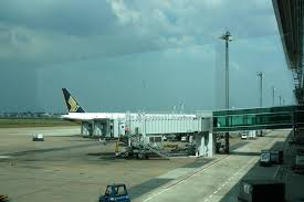 Tan son nhat international airport consists of two passenger terminals: Asisbiz Arriving Tan Son Nhat International Airport Sgn Vvts Feb 2009 74