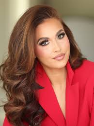 Stars, stripes, and a whole lot of gratitude.🇺🇸 Wishing you all a  beautiful and Happy 4th of July!!❤️🤍💙