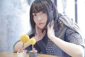 上田麗奈の最新画像まとめ 声優画像エキスポ 声優 画像 女性モデルポーズ 声優 女性