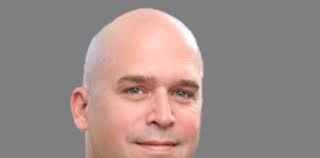 Simon McCullough Archives