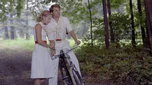 Er erhielt alle großen literaturpreise italiens, für 'die gärten der. The Garden Of The Finzi Continis Review By Inderjit Sanghera Mubi