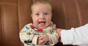 Baby Dani heeft nu al een nieuwe lever nodig, ouders krijgen fors minder  inkomen