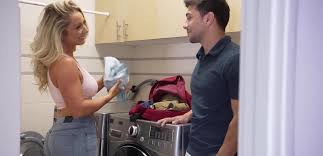 I Bang My Friends Hot Mom - MomVids.com