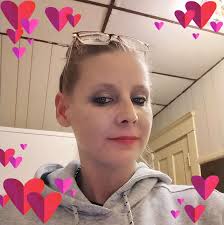 mani-festing this look, get it?💓 💅🏽: @ajackdannie in shade 'sheer  fantasy'