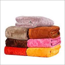 Mink blankets are usually produced using acrylic and polyester. Single Bed Soft Mink Blanket Manufacturer Exporter Panipat Haryana