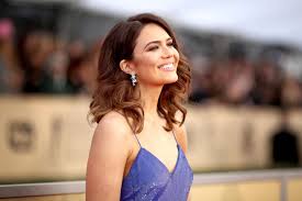 Amanda leigh mandy moore (born april 10, 1984) is an american singer, songwriter, actress and voice actress. Ybmnttd8wyaz9m