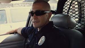 Like in the movie, these sunglasses are perfect for a law enforcement officer or anyone who spends a lot of time outdoors for. Sunglasses Jake Gyllenhaal In End Of Watch 2012