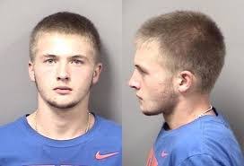 Elizabeth Turo's Instagram, Twitter & Facebook