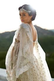 Unique And Minimalist Outfit Styles For The New Age Indian Bride Indian Bridal Indian Wedding Dress Indian Bride