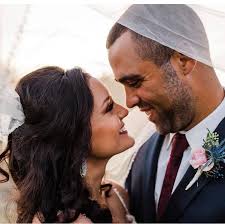 Where can I get a good loaded baked 🥔 potato?