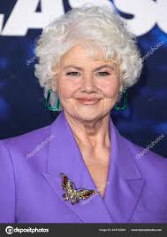 Annette Badland Arrives Los Angeles Premiere Apple Original Series 'Ted —  Stock Editorial Photo © Image Press Agency #644730644