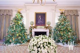 White house christmas decorations history. Photos The 2018 White House Christmas Decorations Washingtonian Dc