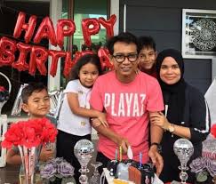 Shahrol shiro dipukul ketika menjadi seorang homeless ? Tuah Hari Lahir Ajak Shiro