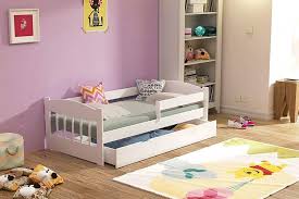 Alle bezüge unserer matratzen für kinderbetten sind mit kindersicheren reissverschlüssen ausgestattet, bei denen die schlaufe fehlt. Kinderbett Jugendbett Kinderzimmer Maia Kaufland De