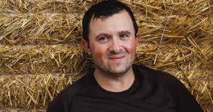 L'amour est dans le pré : David rencontre une prétendante au bilan, grand  bouleversement pour l'agriculteur (SPOILER)