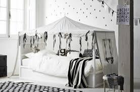 Il y a aussi une foire aux questions, une évaluation du produit et les commentaires des utilisateurs pour vous permettre d'utiliser votre produit. Transformer Le Lit Ikea Kura 15 Ikea Hack Blog Deco Clematc