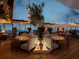 15 Rooftop Bars With Incredible Views In La Rooftop Bar Design Best Rooftop Bars Rooftop Bars Los Angeles