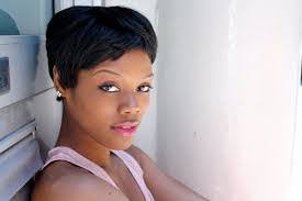 Nikki Williamson's Instagram, Twitter & Facebook