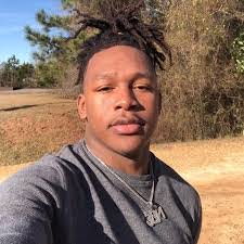 Aaron Devoe's Instagram, Twitter & Facebook